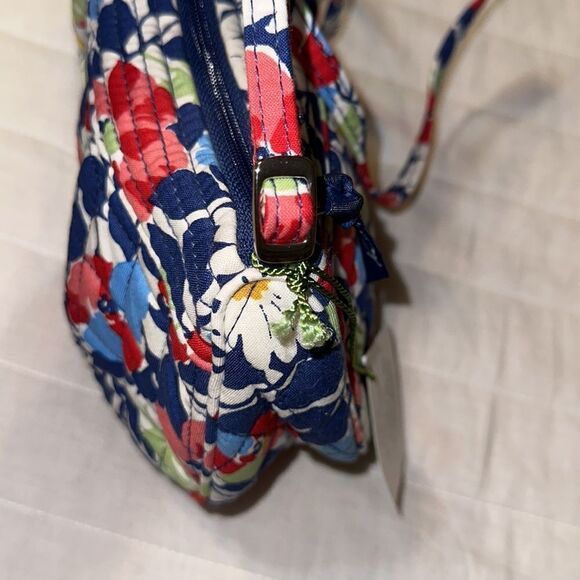 Vera Bradley NWT Blue Red Floral Quilted Summer Cottage Mini Crossbody Purse - Picture 7 of 10